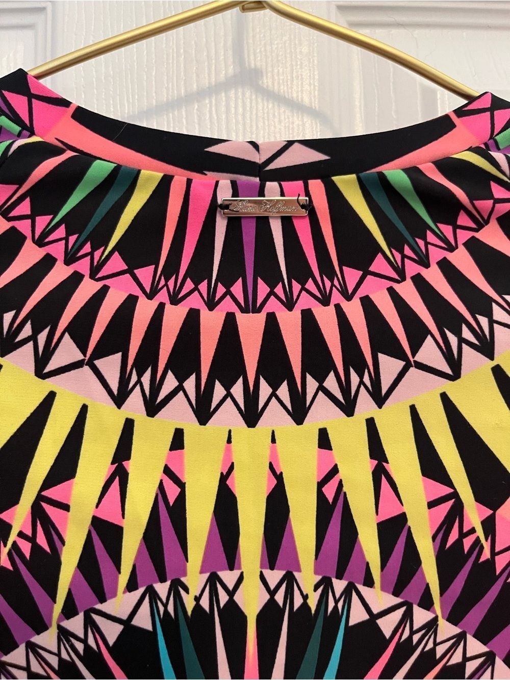 Mara Hoffman Swim Neon Geometric Long Sleeve Crop Rash Guard Top M - Picture 14 of 16